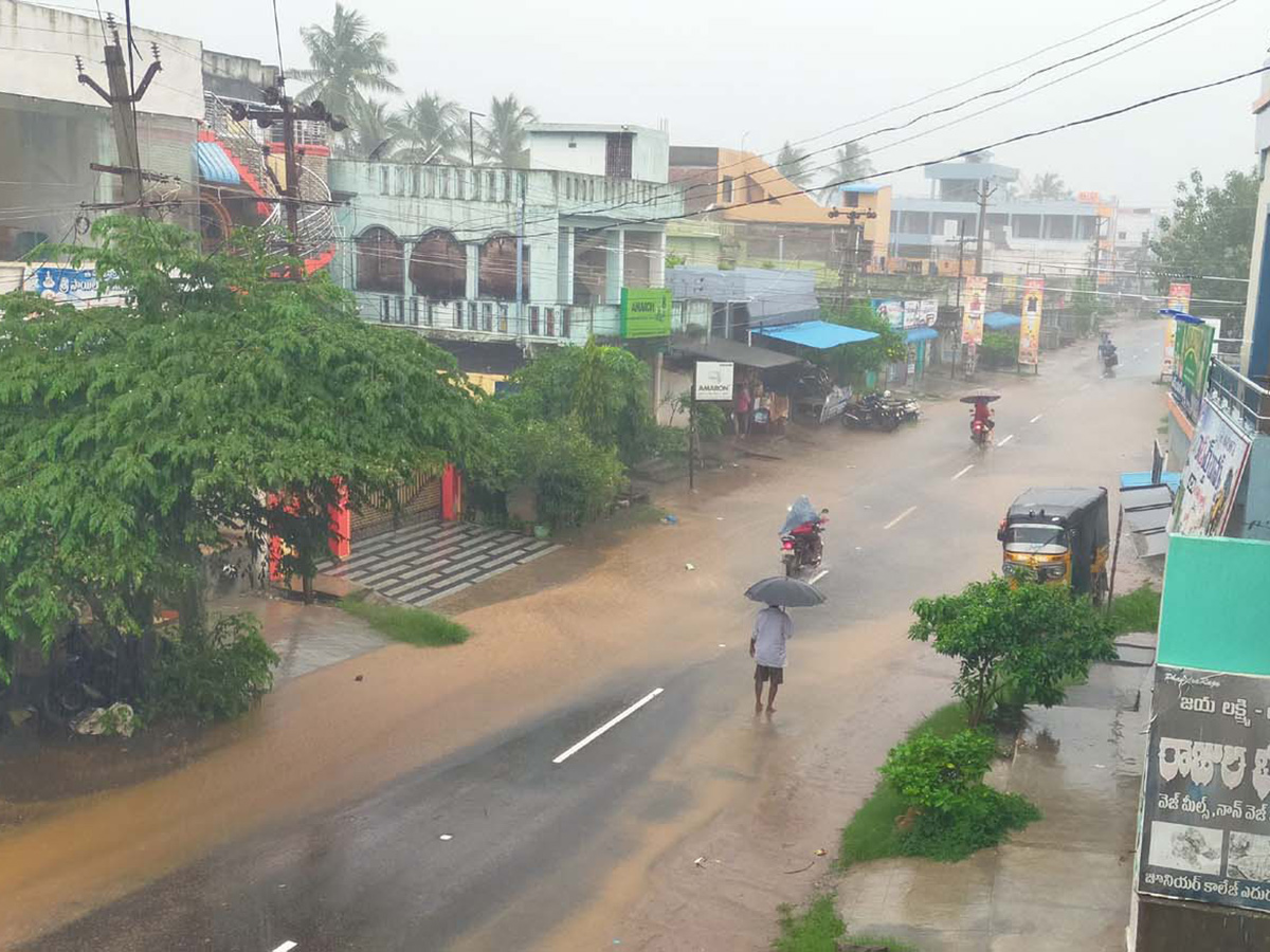 heavy rain in visakhapatnam photos11