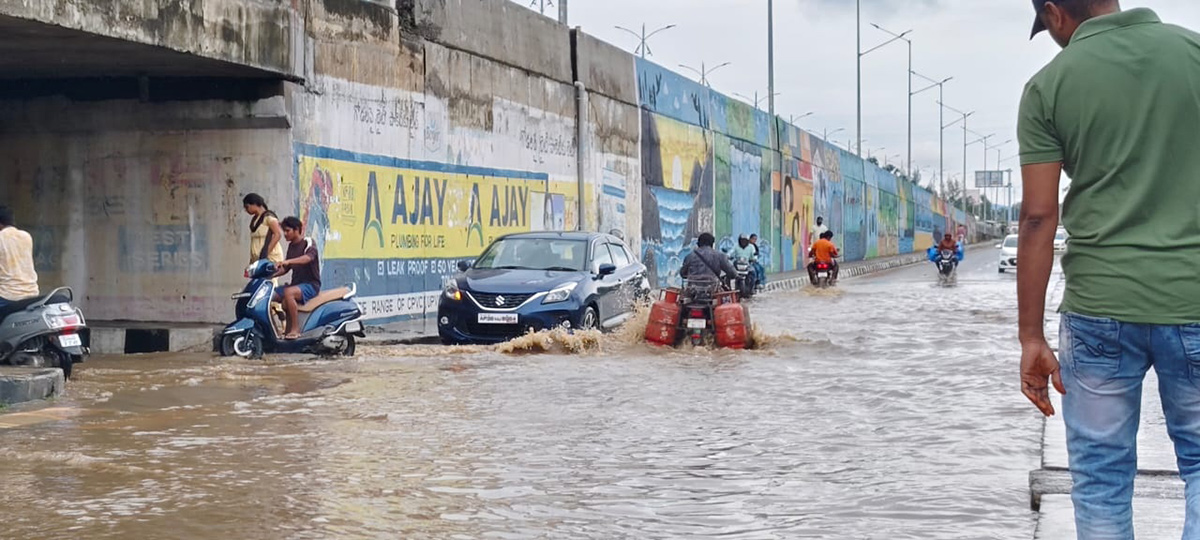 heavy rain in visakhapatnam photos28