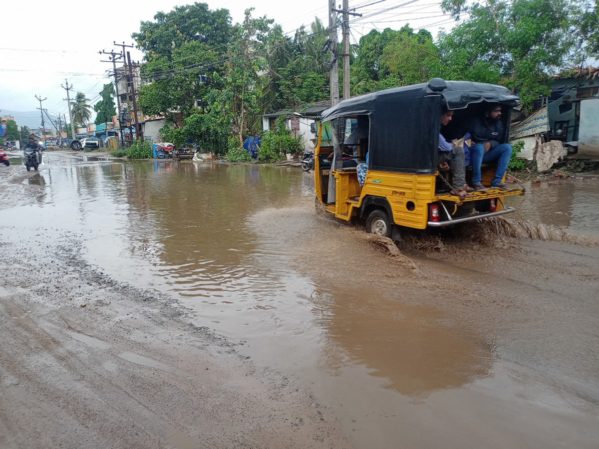 heavy rain in visakhapatnam photos9