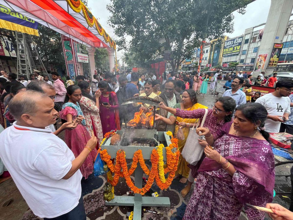 Guru Purnima Celebrations at Dilsukh Nagar Saibaba Temple Photos1