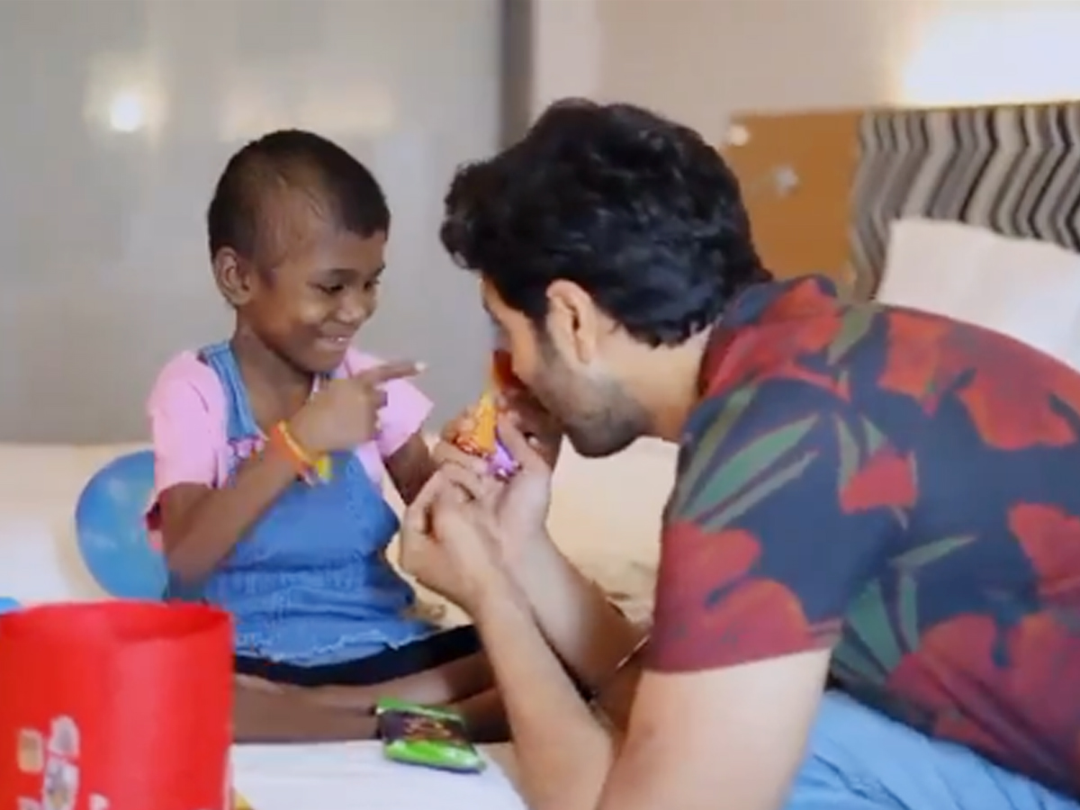 Adivi Sesh Gave Surprise For Baby Girl Who Is Battling Cancer16