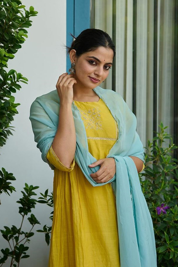 Interesting Facts About Nikhila Vimal: Photos12