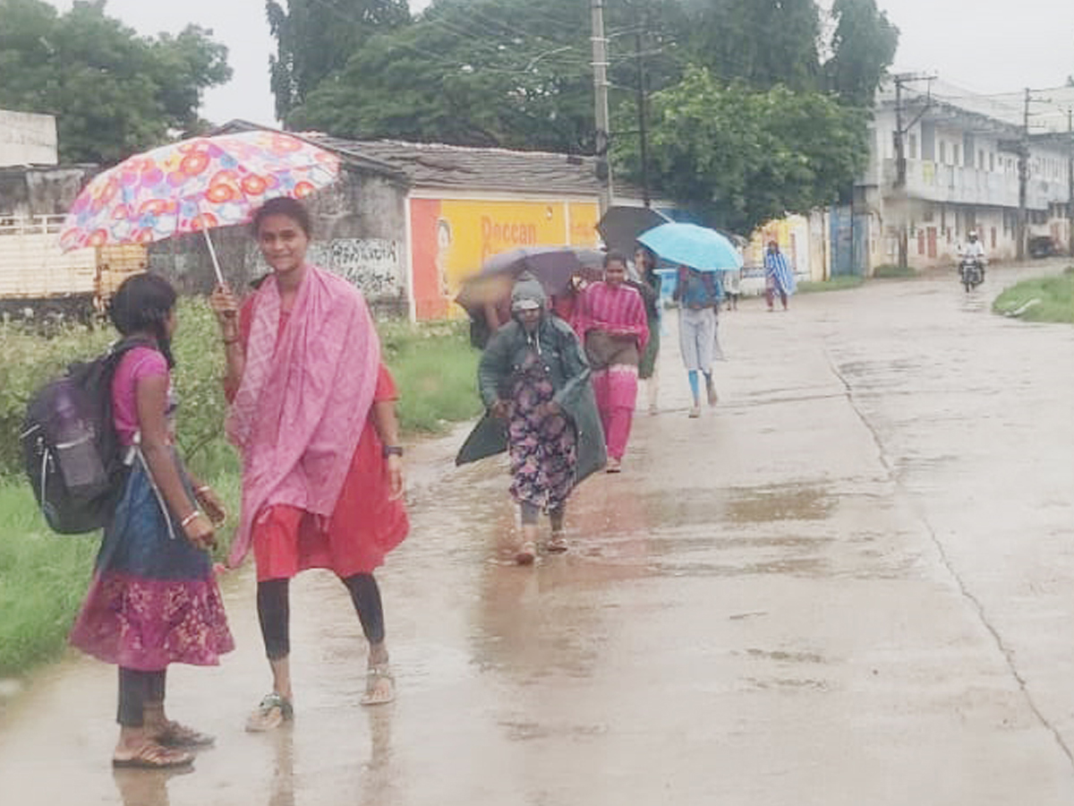 Heavy Rains In Telugu States Gallery19