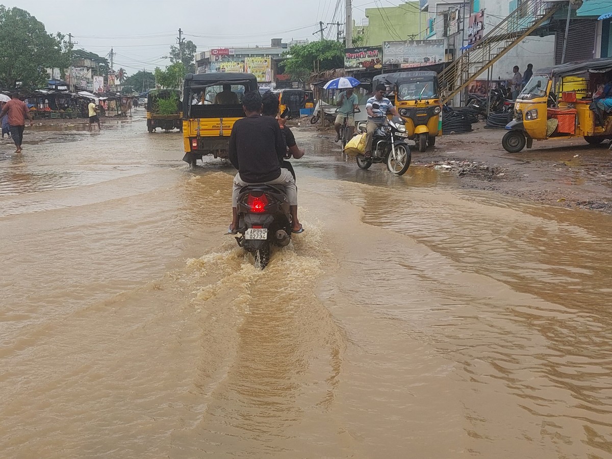 Heavy Rains In Telugu States Gallery23