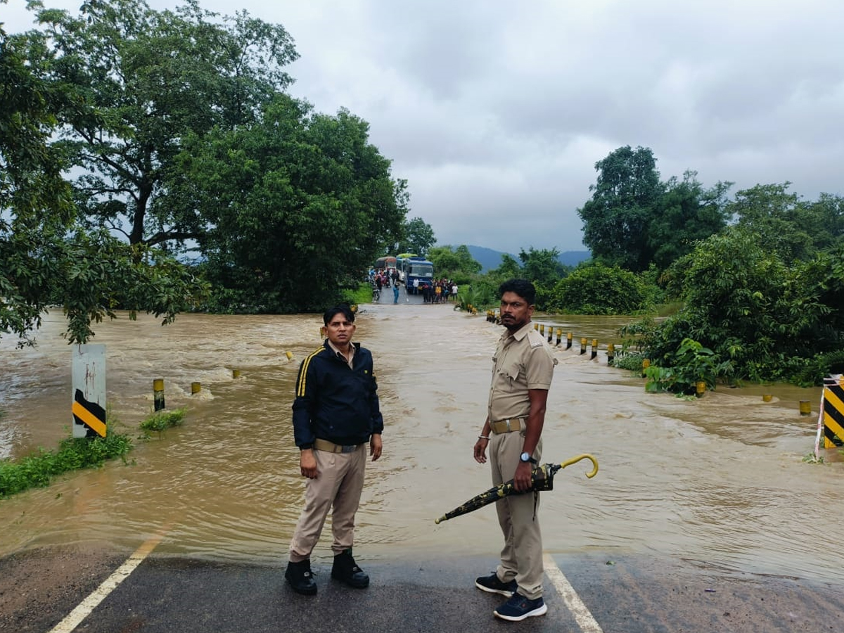 Heavy Rains In Telugu States Gallery37