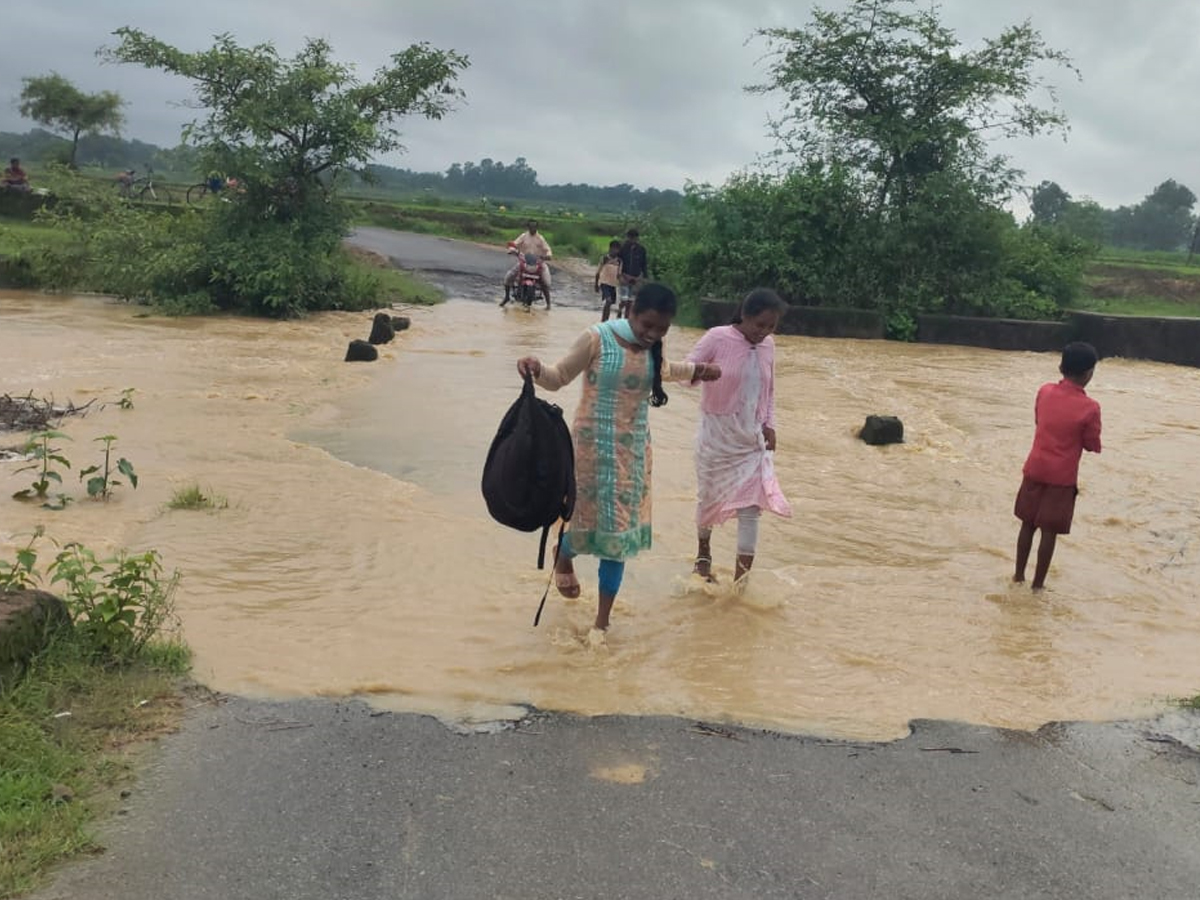 Heavy Rains In Telugu States Gallery44