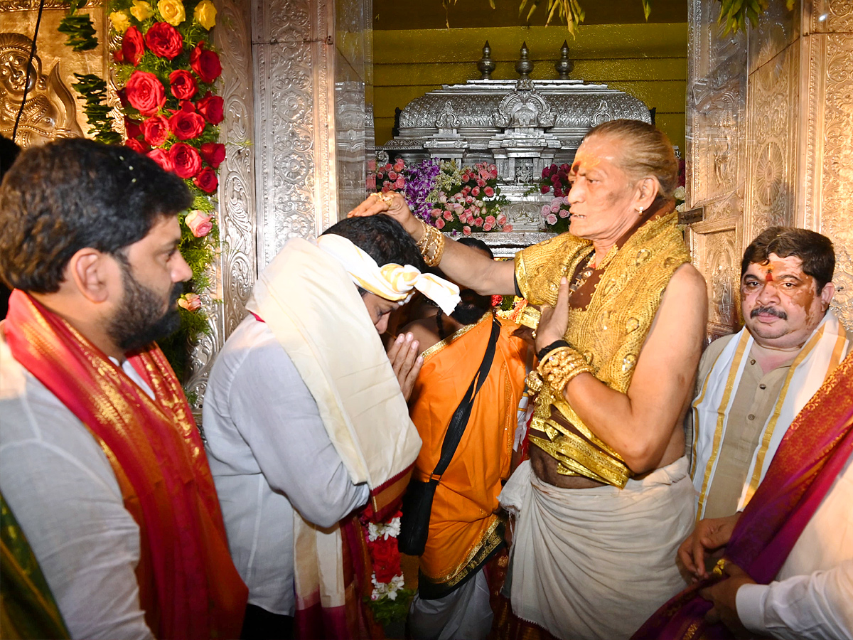 Ujjaini Mahankali Bonalu Celebrations At Secunderabad: Photos4