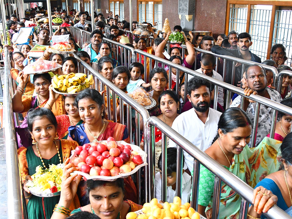 Vijayawada Kanaka Durga Shakambari Utsavalu Photos7