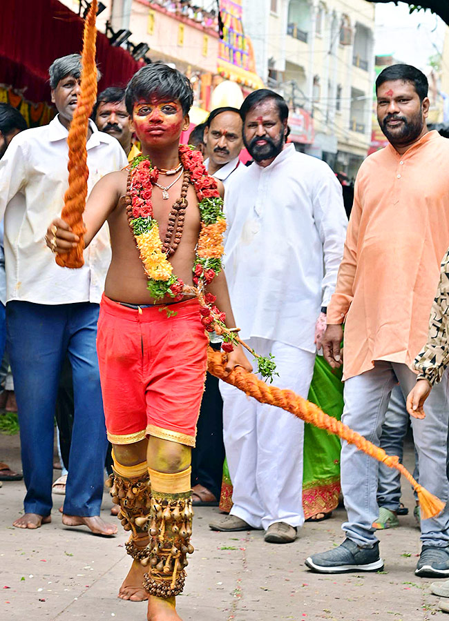 Secunderabad : Ujjaini Mahankali Bonalu Photos17