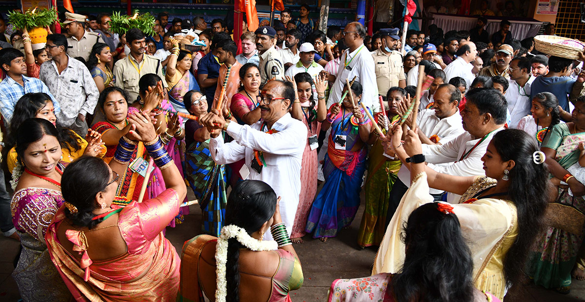 Secunderabad : Ujjaini Mahankali Bonalu Photos20