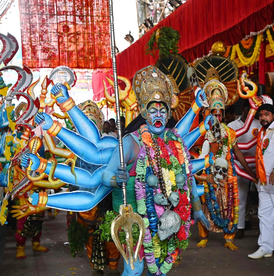 Secunderabad : Ujjaini Mahankali Bonalu Photos28