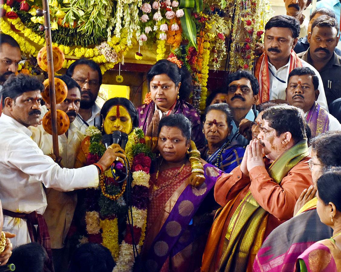 Secunderabad : Ujjaini Mahankali Bonalu Photos7