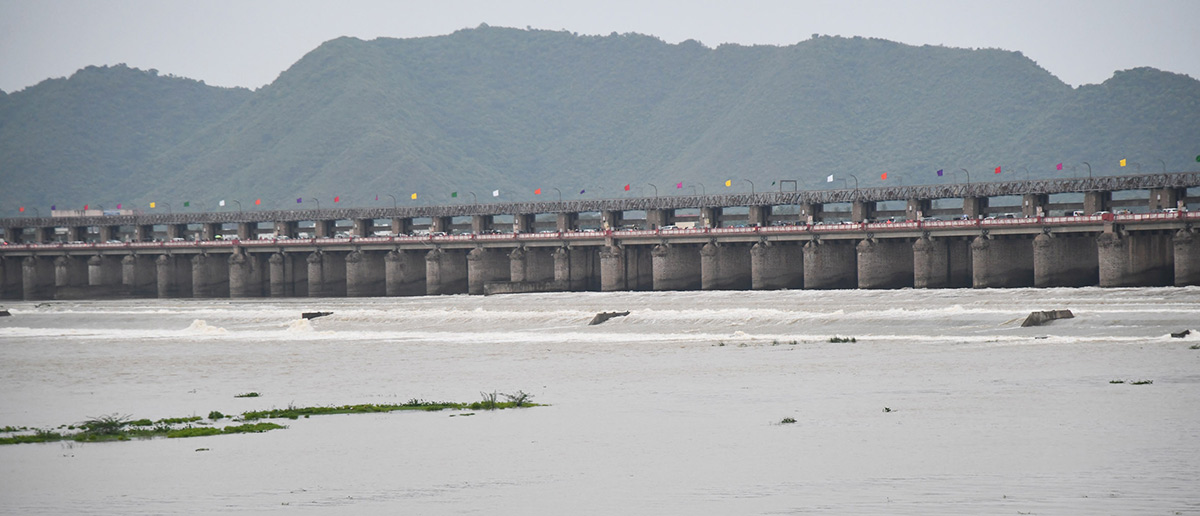 Heavy flood water in Krishna River Photos12