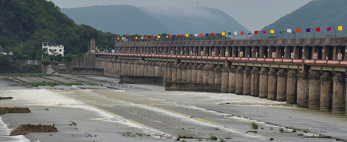 Heavy flood water in Krishna River Photos15