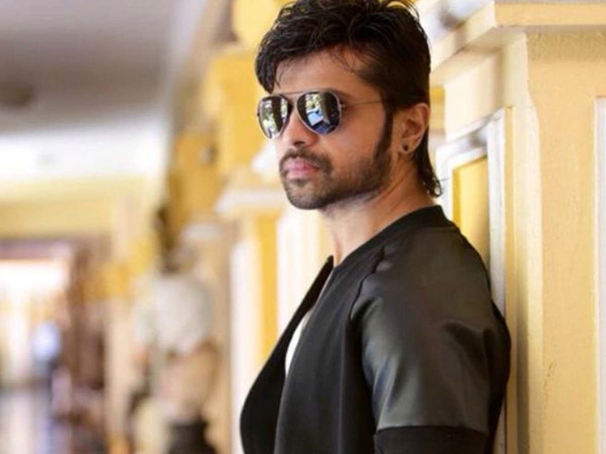 90s Kids Favorite Singer Himesh Reshammiya Birthday Special Gallery21