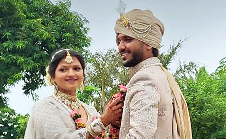 Indian cricketer Chetan Sakariya gets married Photos 3