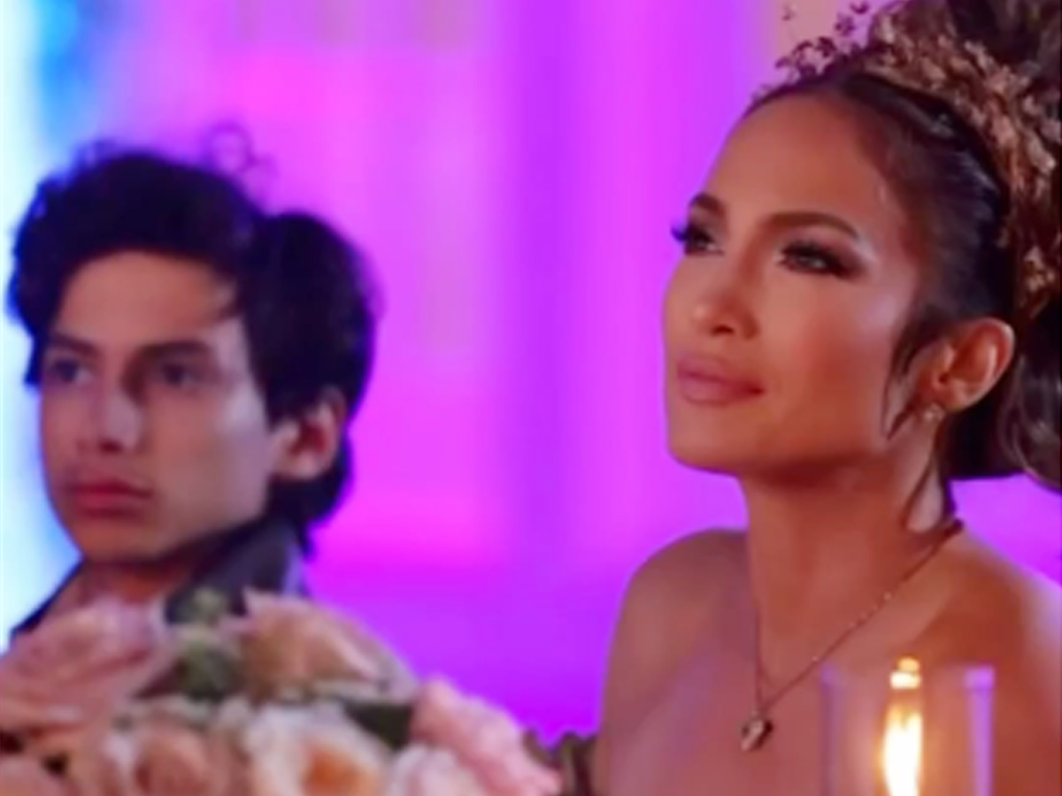 Popstar Jennifer Lopez In A Royal Look At Her Birthday Party15