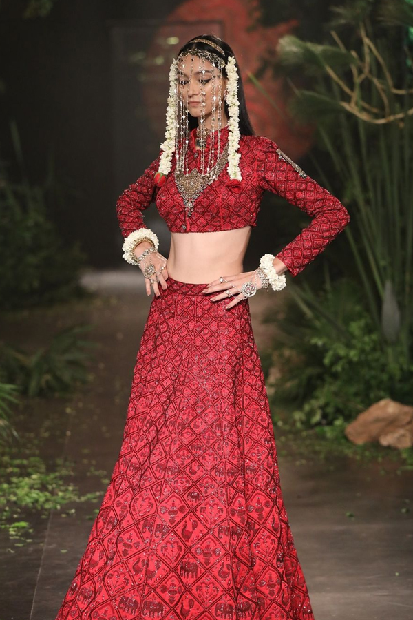 Hyundai India Couture Week 2024 Stunning Collection Photos3