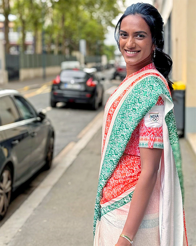 PV Sindhu at paris olympics 2024 photos2