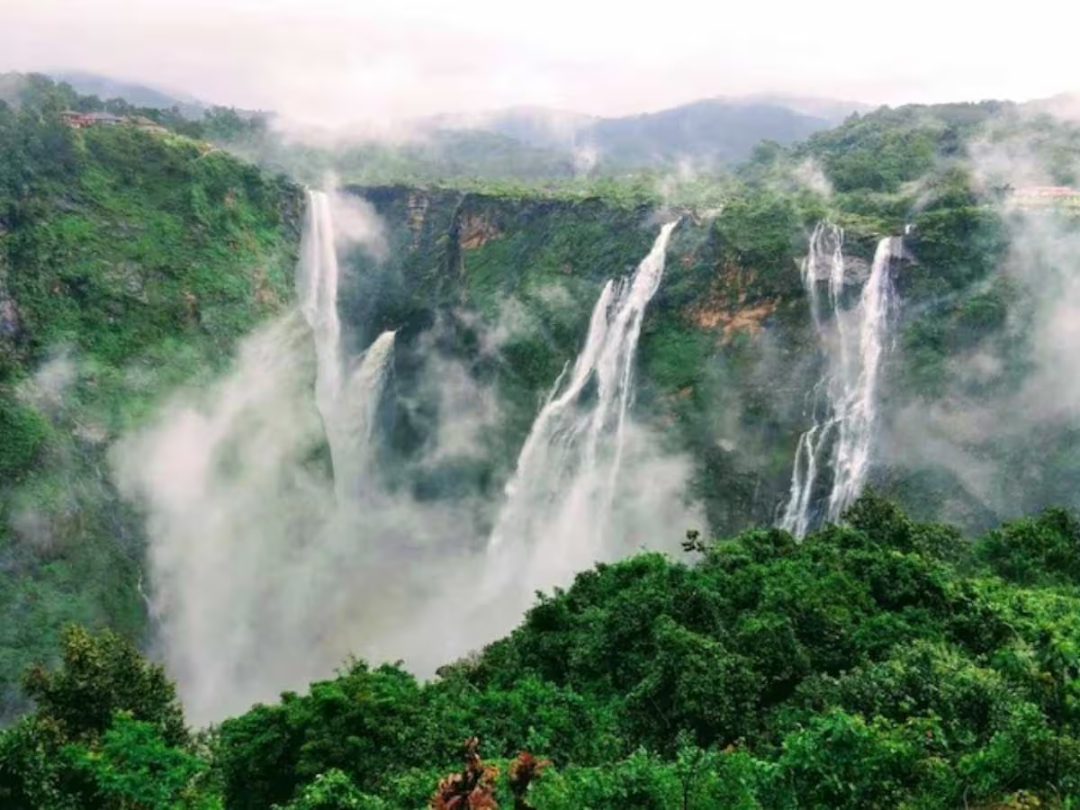 The Highest Waterfalls In India: Photos11