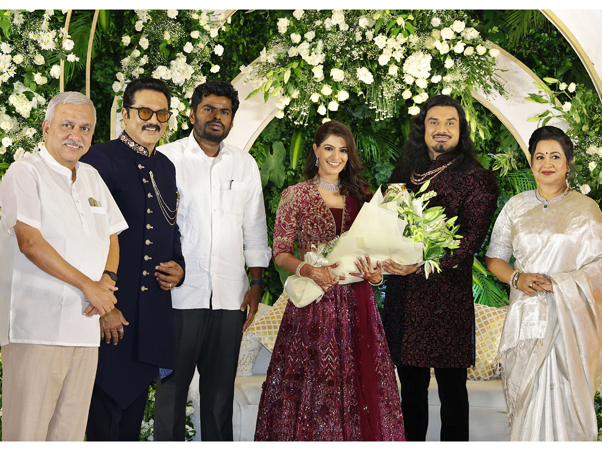 Varalaxmi Sarathkumar Grand Wedding Reception Photos5