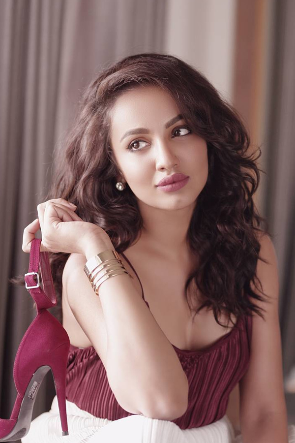 Tollywood Beauty Tejaswi Madivada Birthday Special Gallery15