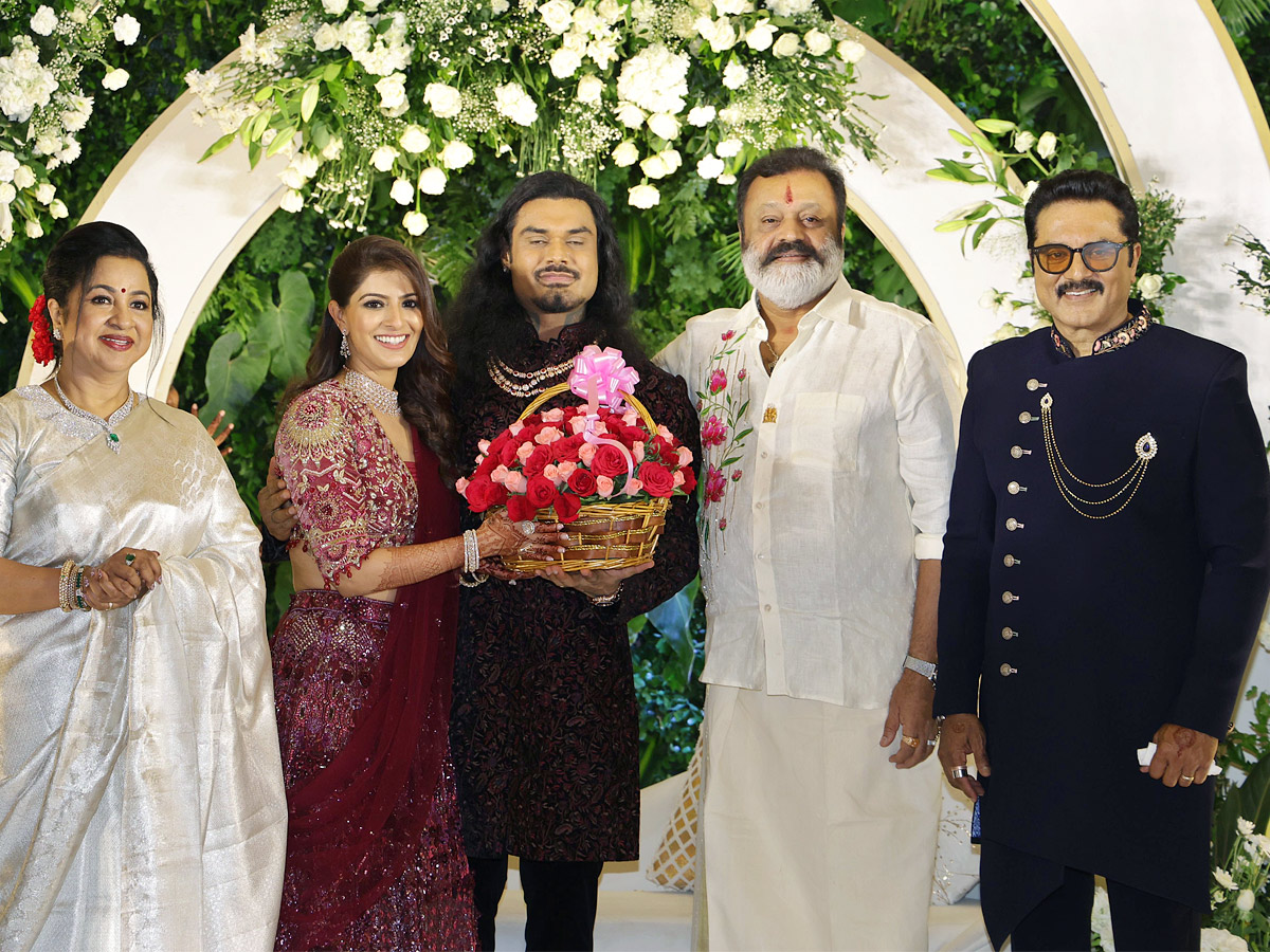 Varalaxmi Sarathkumar Grand Wedding Reception Photos11