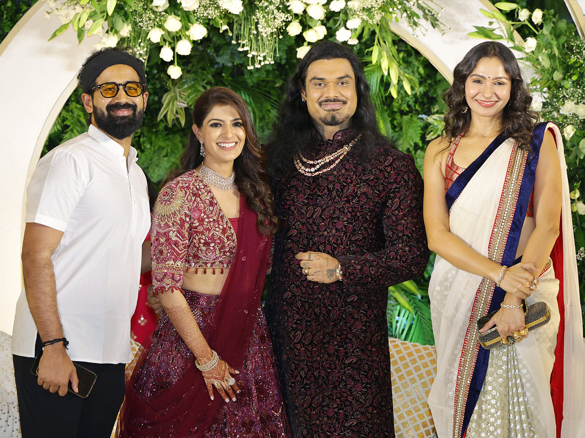 Varalaxmi Sarathkumar Grand Wedding Reception Photos16