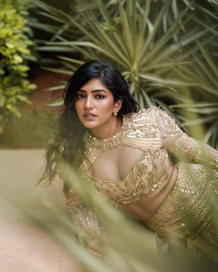 Indian Actress Eesha Rebba Latest Photos In Social Media5