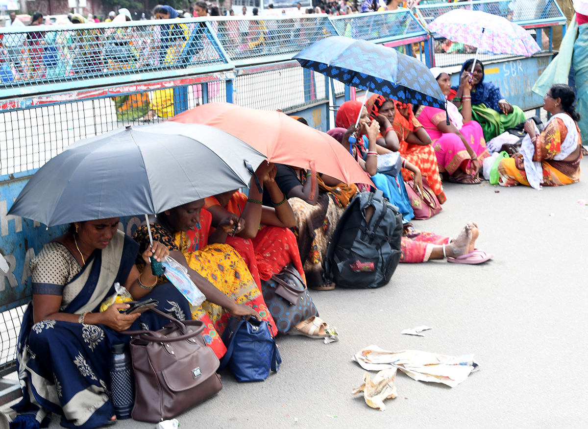 ASHA Workers Stage Protest8