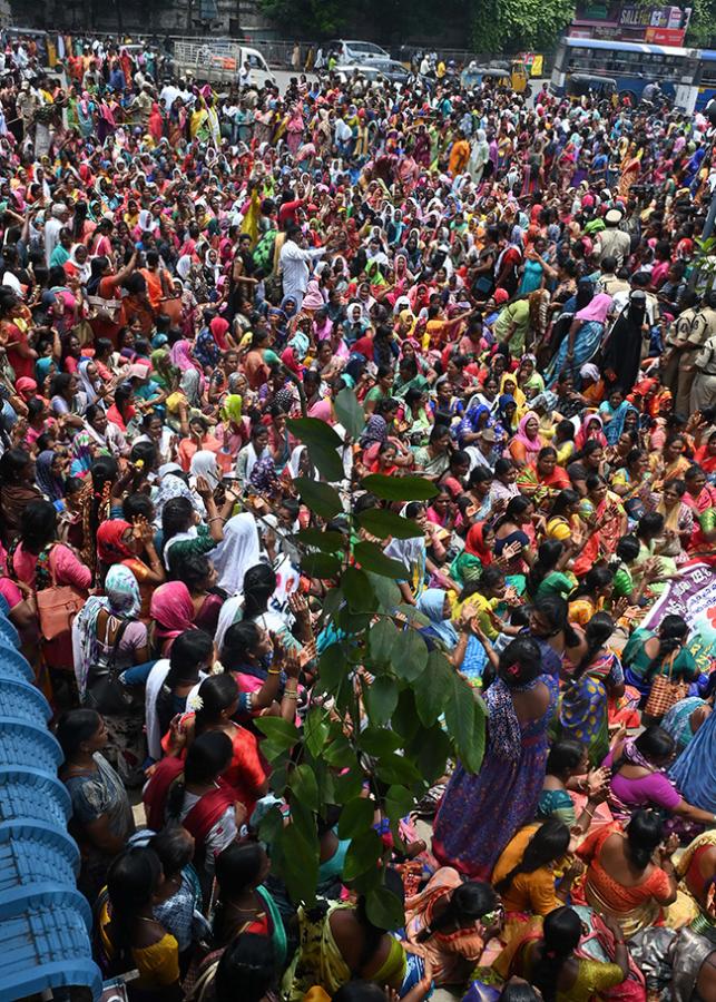 ASHA Workers Stage Protest13