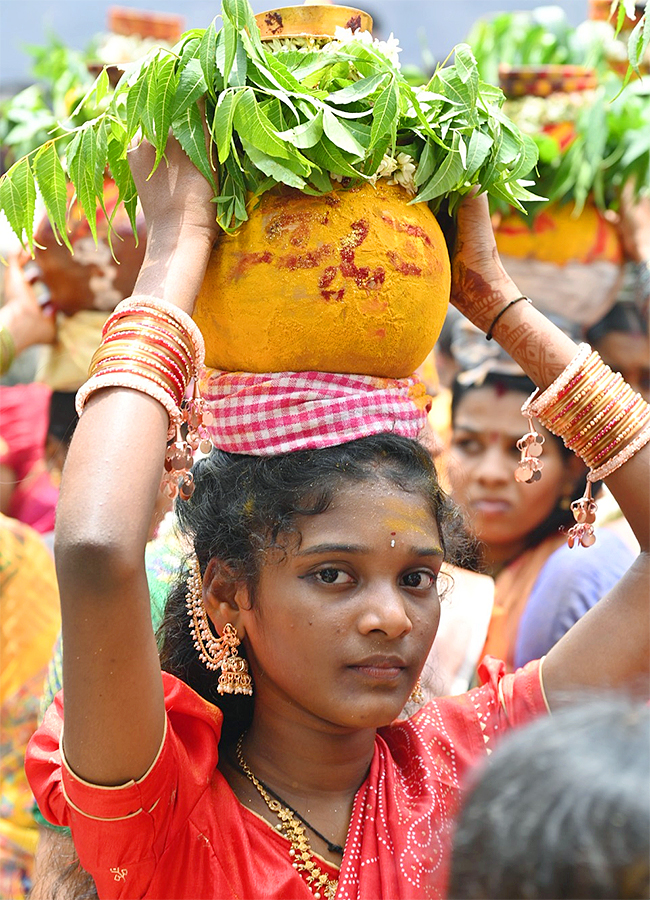 Bonala celebrations at Eidamma Temple in Filmnagar Photos20