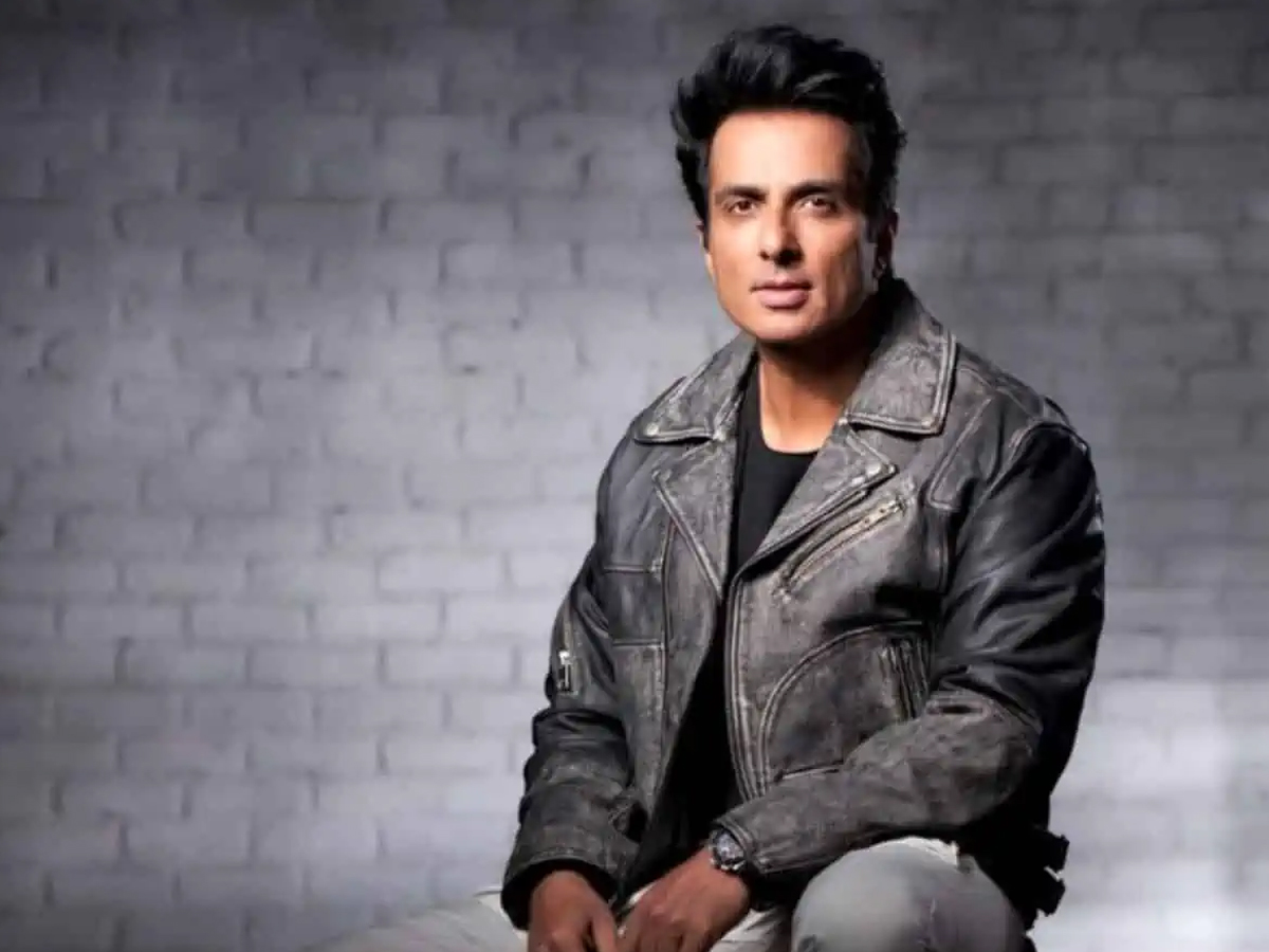 Sonu Sood Birthday Gallery : Redefined Heroism On-Screen And Off-Screen5