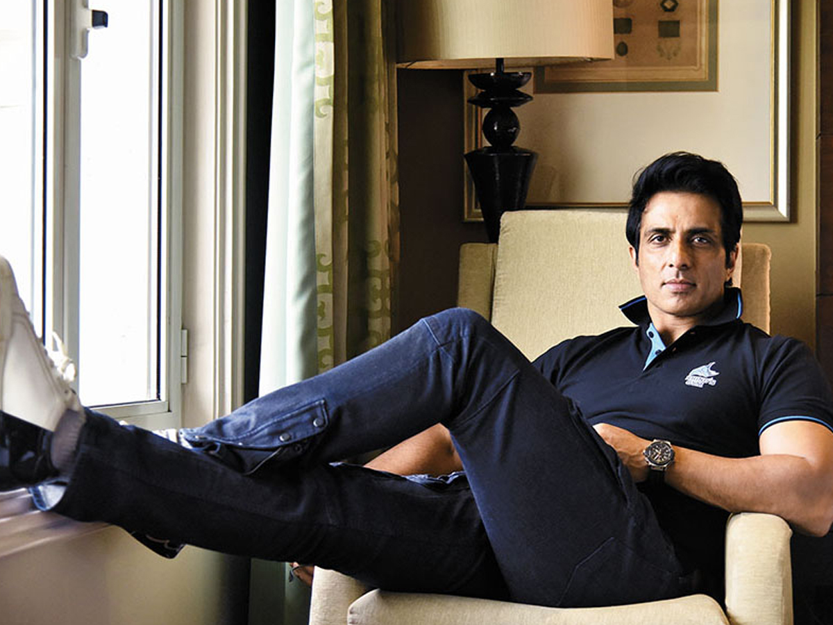 Sonu Sood Birthday Gallery : Redefined Heroism On-Screen And Off-Screen7