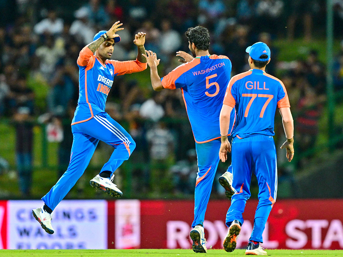 India beats Sri Lanka in super over to win series 3-0: Photos11