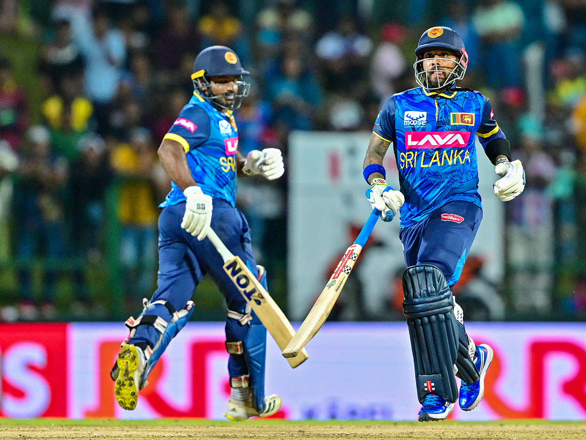 India beats Sri Lanka in super over to win series 3-0: Photos15