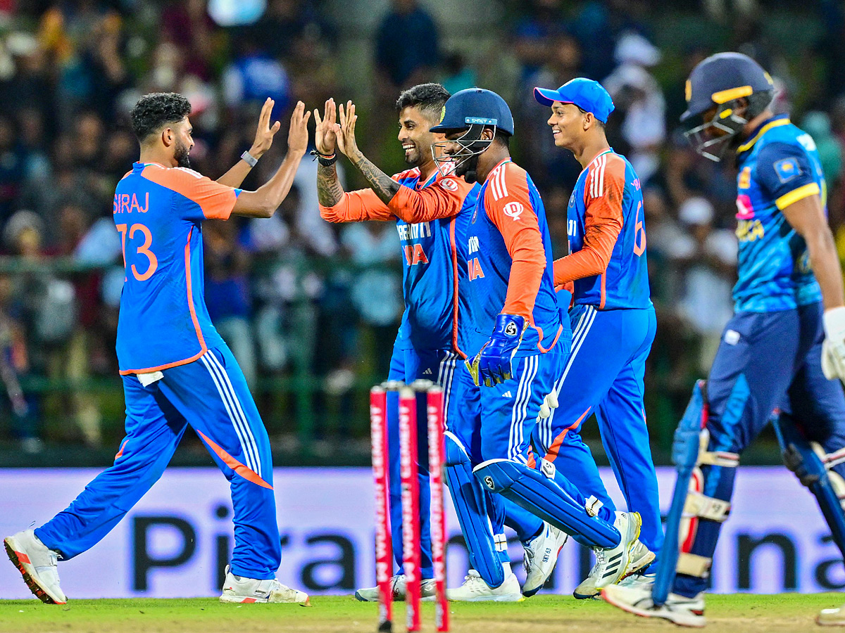 India beats Sri Lanka in super over to win series 3-0: Photos9