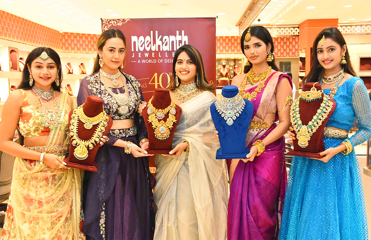 Neelkanth Jewellers Launches 40 Years Celebrations1