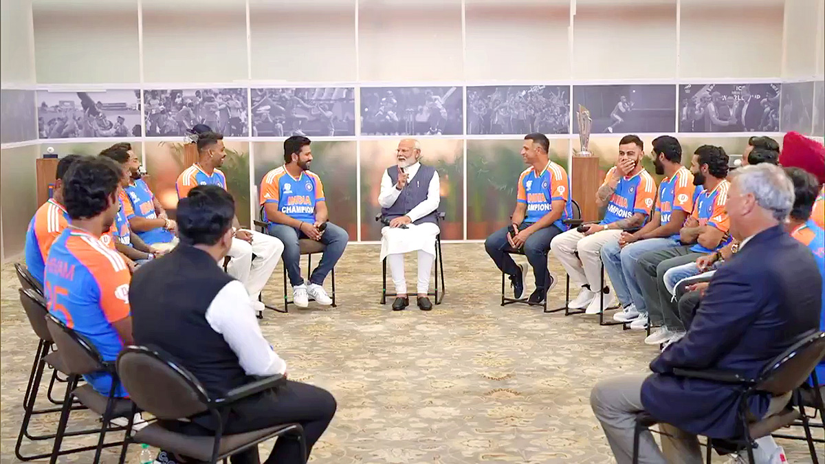 Team India Meets PM Modi At His Office After T20 World Cup 2024 Win, Photos Gallery14