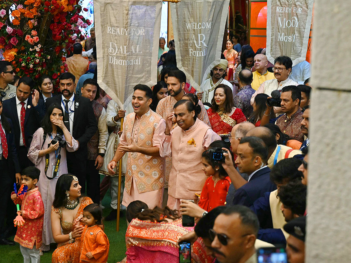 Anant Ambani And Radhika Merchants Mameru Ceremony Photos21