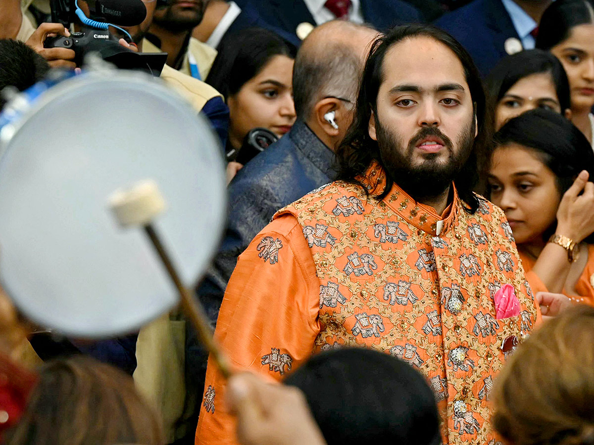 Anant Ambani And Radhika Merchants Mameru Ceremony Photos24