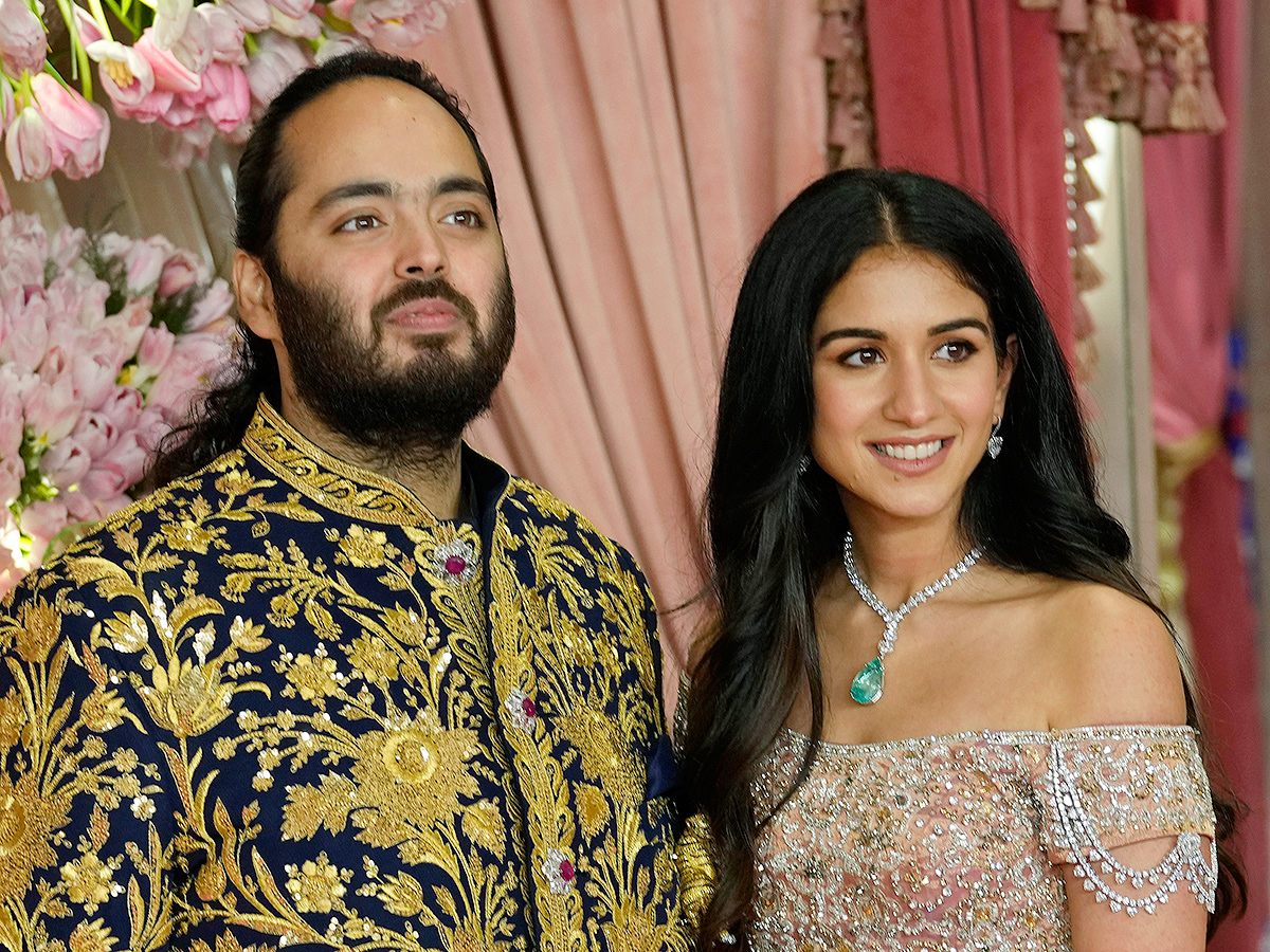 Indian Cricketers At Anant Ambani and Radhika Merchant Sangeet Ceremony in Mumbai3