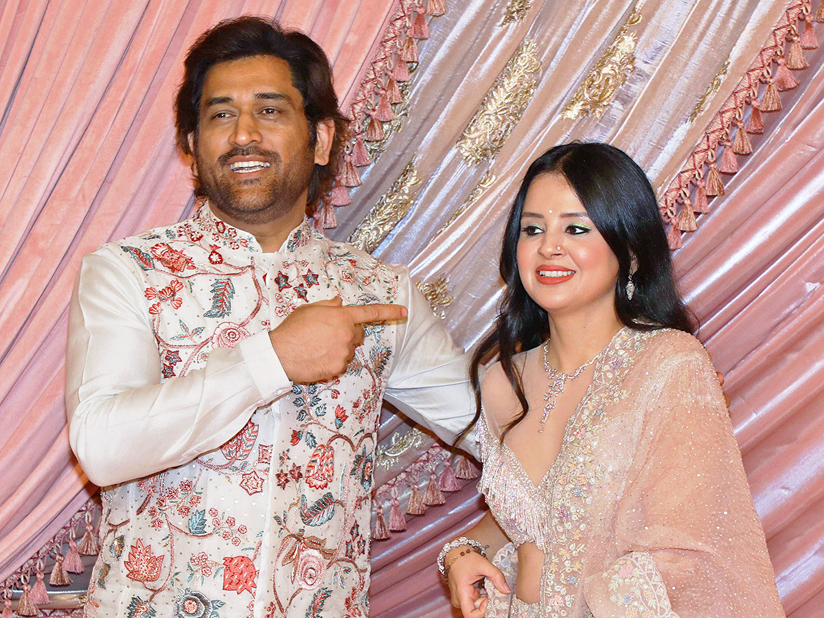 Indian Cricketers At Anant Ambani and Radhika Merchant Sangeet Ceremony in Mumbai6