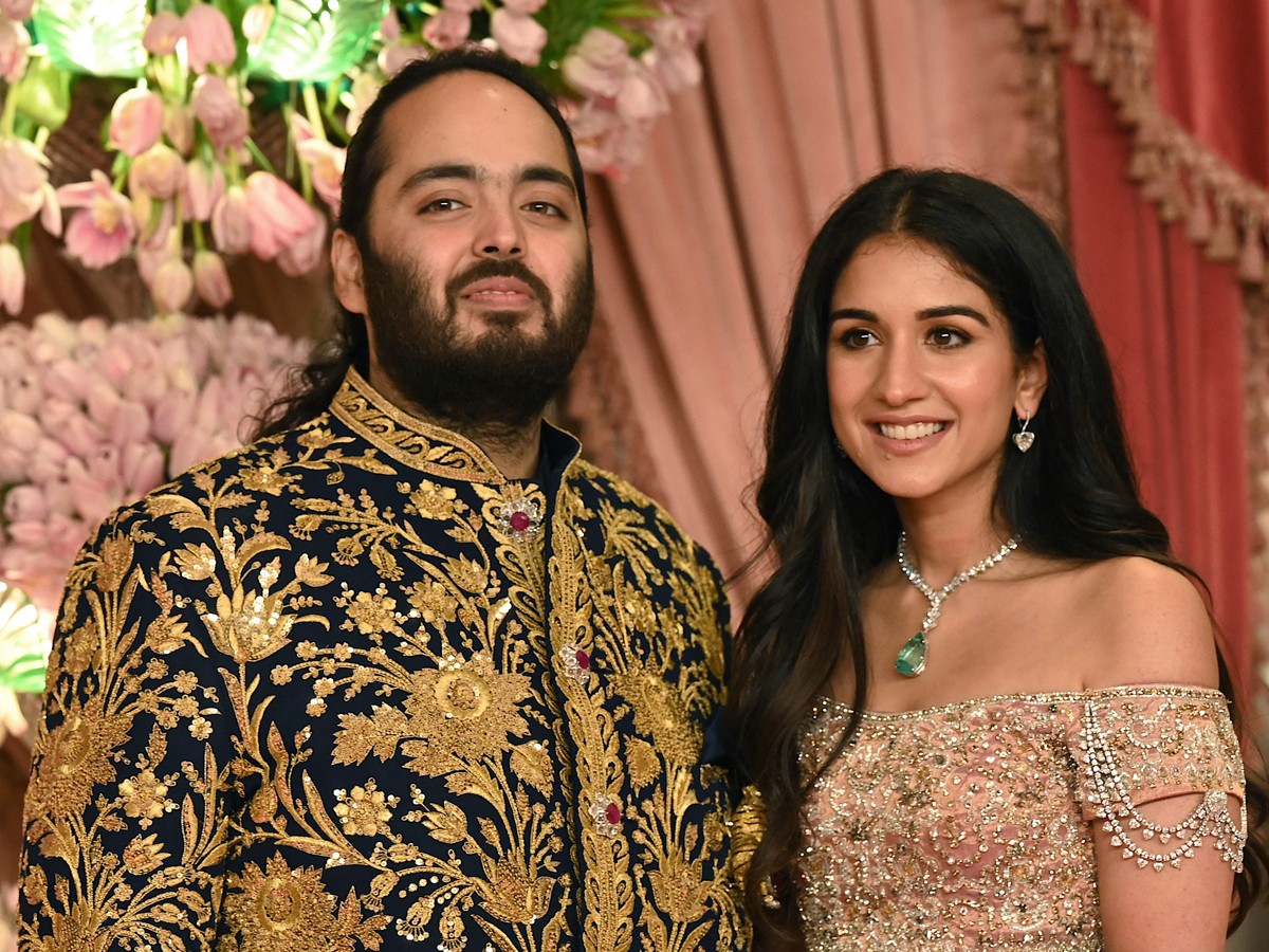 Celebrities Buzz At Anant Ambani And Radhika Merchant's Sangeet: Photos28