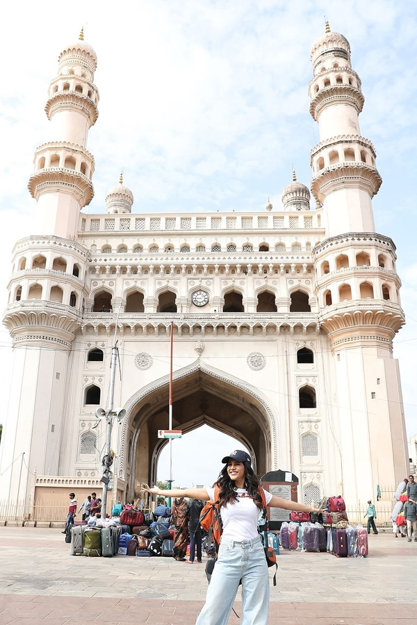 Nabha Natesh Raaahis Day Out In Hyderabad Photos8