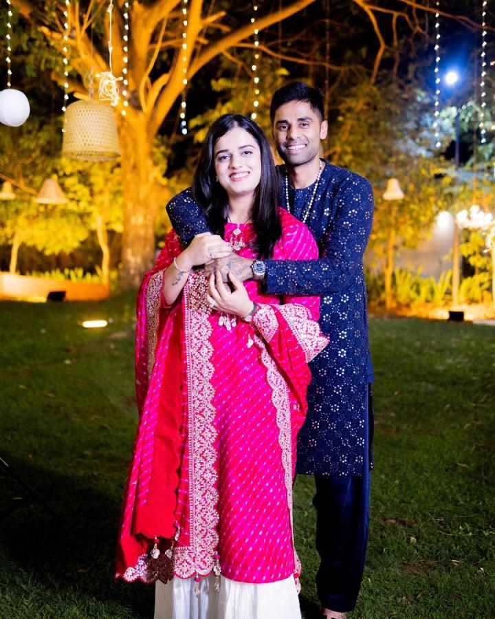 Suryakumar Yadav Devisha Shetty Wedding Anniversary Photos Goes Viral In Social Media12