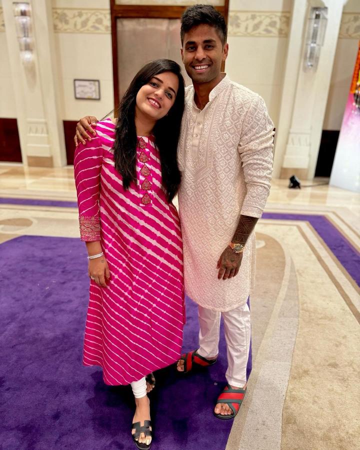 Suryakumar Yadav Devisha Shetty Wedding Anniversary Photos Goes Viral In Social Media26