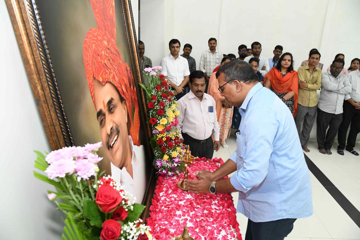 YSR Jayanthi Celebrations In Sakshi Head Office Hyderabad Photos9