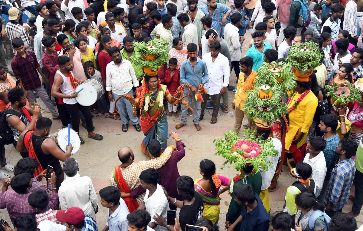 Golkonda Bonalu Celebrations 2024 Photos13