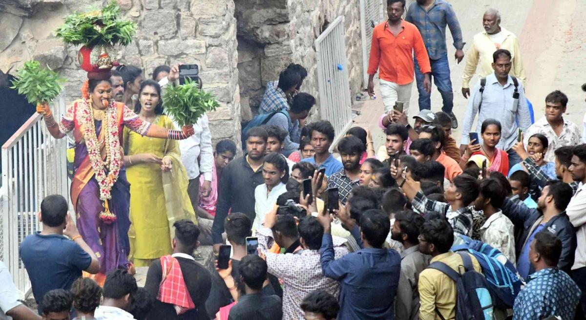 Golkonda Bonalu Celebrations 2024 Photos14